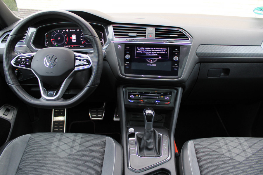 Volkswagen Tiguan Allspace 1.5 TSI R-Line 7p. | Panoramadak | Trekhaak | Navigatie | Adaptieve cruise