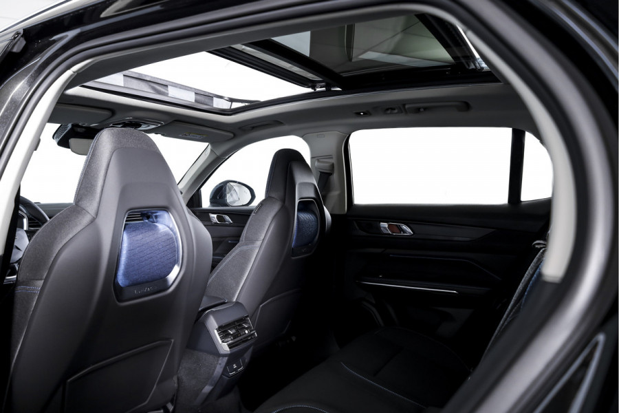 Lynk & Co 01 1.5 PHEV 261PK MY22 | Black Pakket | 360 Camera | S/K-panodak | Adapt. Cruise | Memory | Elek. klep | LM 20" | 4241