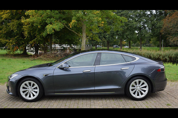 Tesla Model S 75D Base*Pano*Auto-Pilot*Nette Auto*178Dkm*2017* Tesla Model S 75D Base*Pano*Auto-Pilot*Nette Auto*178Dkm*2017*