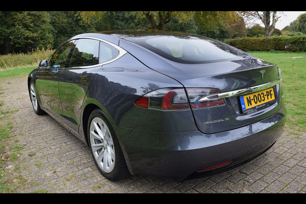 Tesla Model S 75D Base*Pano*Auto-Pilot*Nette Auto*178Dkm*2017* Tesla Model S 75D Base*Pano*Auto-Pilot*Nette Auto*178Dkm*2017*