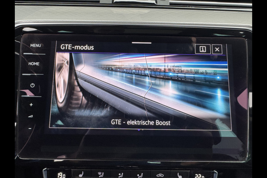 Volkswagen Passat Variant 218PK DSG HYBRID GTE BUSINESS TREKHAAK/LEDER/IQ-LIGHT/PANORAMADAK