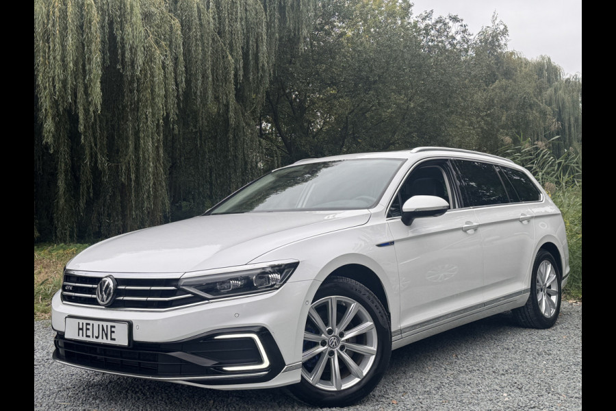 Volkswagen Passat Variant 218PK DSG HYBRID GTE BUSINESS TREKHAAK/LEDER/IQ-LIGHT/PANORAMADAK