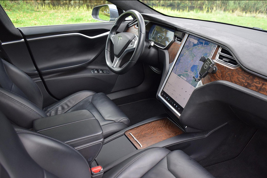Tesla Model S 75D Base*Pano*Auto-Pilot*Nette Auto*178Dkm*2017* Tesla Model S 75D Base*Pano*Auto-Pilot*Nette Auto*178Dkm*2017*