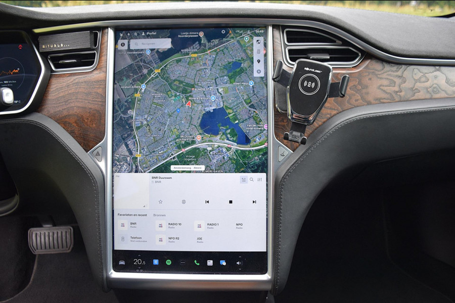 Tesla Model S 75D Base*Pano*Auto-Pilot*Nette Auto*178Dkm*2017* Tesla Model S 75D Base*Pano*Auto-Pilot*Nette Auto*178Dkm*2017*