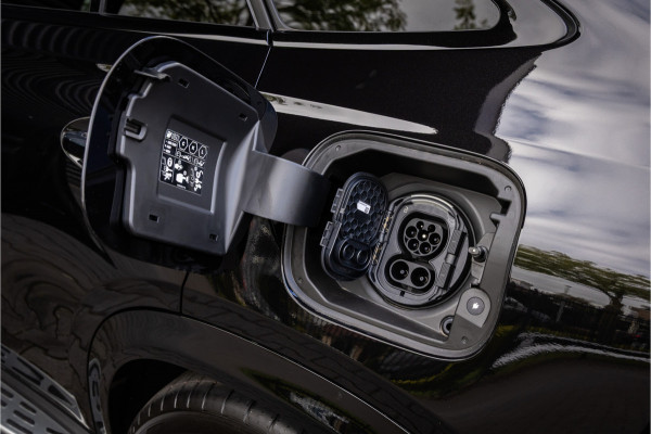 Mercedes-Benz GLE Coupé AMG 53 Hybrid 4MATIC+ Night Edition -Trekhaak Mercedes-Benz GLE Coupé AMG 53 Hybrid 4MATIC+ Night Edition -Trekhaak