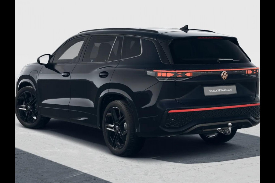 Volkswagen Tayron R-Line Edition 1.5 eHybrid 150 kW / 204 PK SUV 6 v