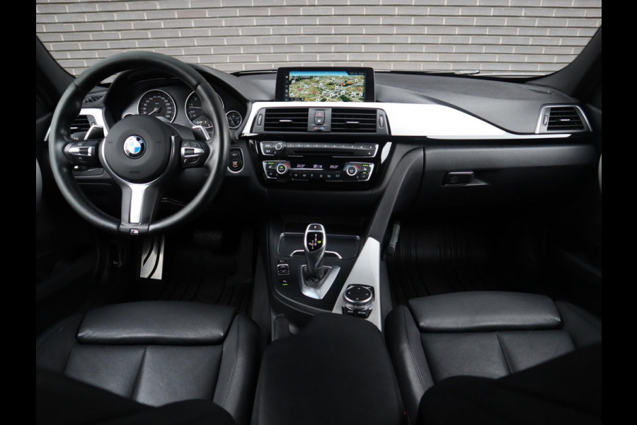 BMW 3 Serie Touring 320i Centennial High Executive M Sport / Sportleder / HiFi