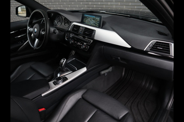 BMW 3 Serie Touring 320i Centennial High Executive M Sport / Sportleder / HiFi