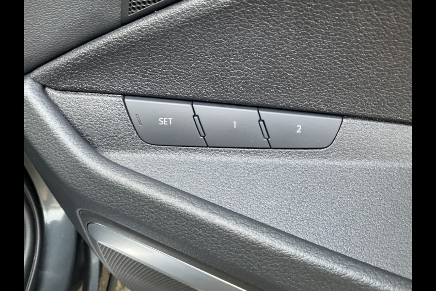 Audi e-tron 55 quattro Advanced Edition Plus 95kWh 1eig Trekhaak HUD S Line Leer Memory Adap.Cruise VOL! Audi e-tron 55 quattro Advanced Edition Plus 95kWh 1eig Trekhaak HUD S Line Leer Memory Adap.Cruise VOL!