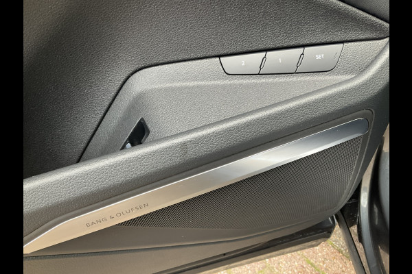 Audi e-tron 55 quattro Advanced Edition Plus 95kWh 1eig Trekhaak HUD S Line Leer Memory Adap.Cruise VOL! Audi e-tron 55 quattro Advanced Edition Plus 95kWh 1eig Trekhaak HUD S Line Leer Memory Adap.Cruise VOL!