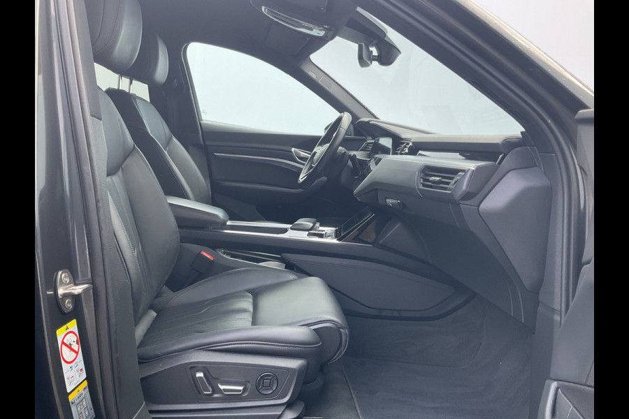 Audi e-tron 55 quattro Advanced Edition Plus 95kWh 1eig Trekhaak HUD S Line Leer Memory Adap.Cruise VOL! Audi e-tron 55 quattro Advanced Edition Plus 95kWh 1eig Trekhaak HUD S Line Leer Memory Adap.Cruise VOL!