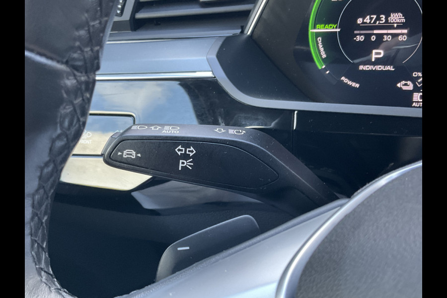 Audi e-tron 55 quattro Advanced Edition Plus 95kWh 1eig Trekhaak HUD S Line Leer Memory Adap.Cruise VOL! Audi e-tron 55 quattro Advanced Edition Plus 95kWh 1eig Trekhaak HUD S Line Leer Memory Adap.Cruise VOL!