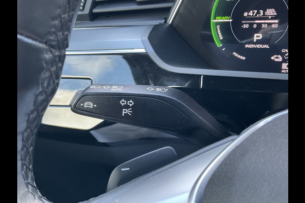 Audi e-tron 55 quattro Advanced Edition Plus 95kWh 1eig Trekhaak HUD S Line Leer Memory Adap.Cruise VOL! Audi e-tron 55 quattro Advanced Edition Plus 95kWh 1eig Trekhaak HUD S Line Leer Memory Adap.Cruise VOL!