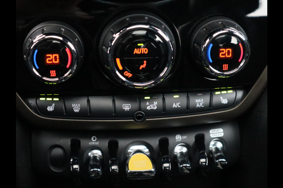 MINI Countryman 2.0 Cooper S E ALL4 Classic / Panodak / Sportleder / Comfort Access