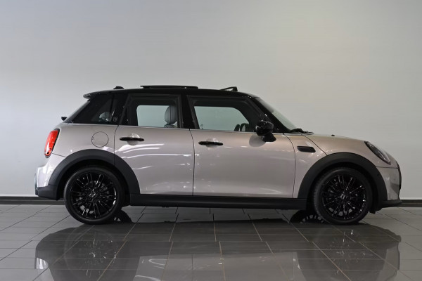 MINI 1.5 Cooper Yours 5-DRS ** LED, VIRTUAL, CHESTER LEDER, PANORAMA, CAMERA, HuD, 17-inch LMV ** 1e Eig - MINI ONDERH. ** ** INFORMEER OOK NAAR ONZE AANTREKKELIJKE FINANCIAL-LEASE TARIEVEN **