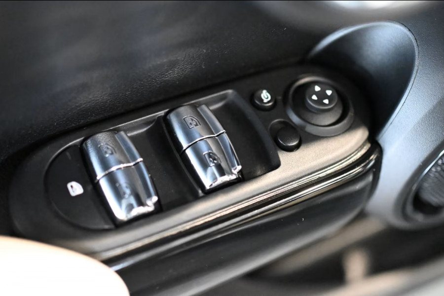 MINI 1.5 Cooper Yours 5-DRS ** LED, VIRTUAL, CHESTER LEDER, PANORAMA, CAMERA, HuD, 17-inch LMV ** 1e Eig - MINI ONDERH. ** ** INFORMEER OOK NAAR ONZE AANTREKKELIJKE FINANCIAL-LEASE TARIEVEN **