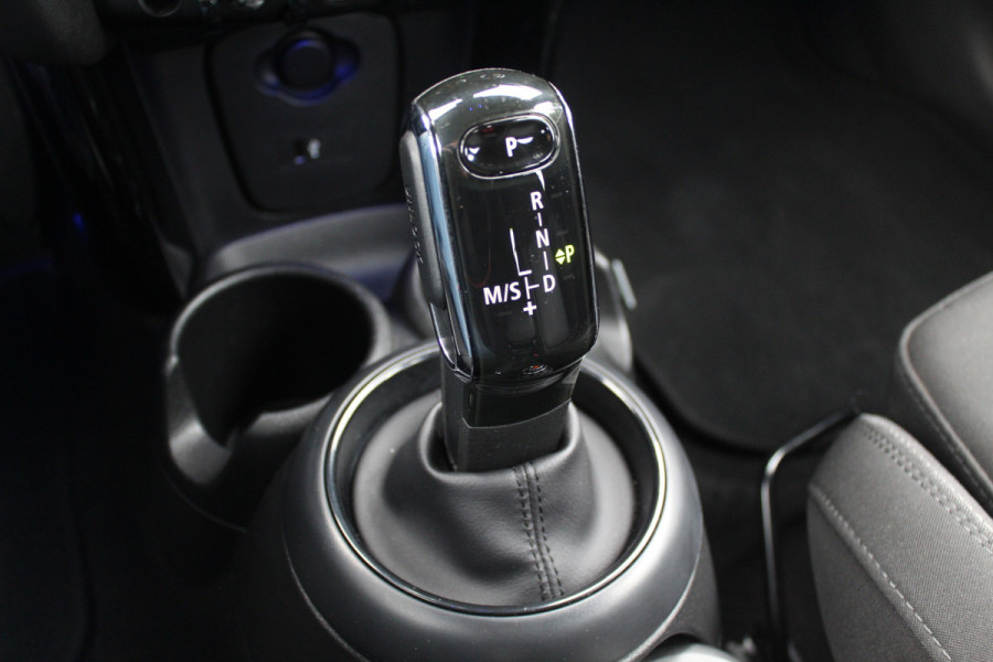 MINI Mini 2.0 Cooper S Pepper / Navigatie / Half leder / Parkeerhulp / Keyless / 17'' / Cruise Control