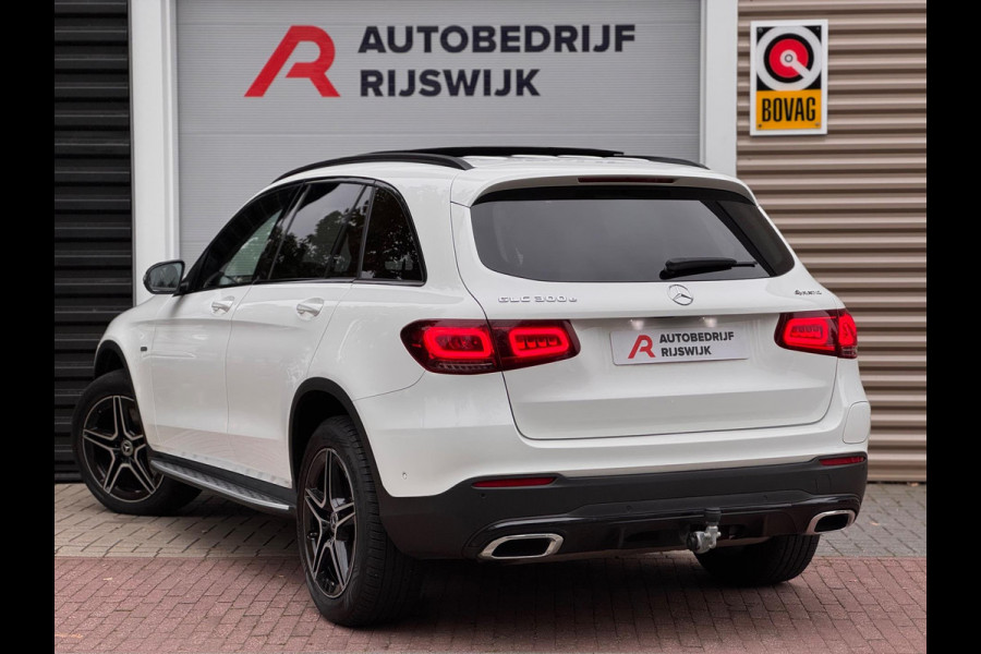 Mercedes-Benz GLC 300e 4MATIC AMG Pano/Camera/Dodehoek/Virtual