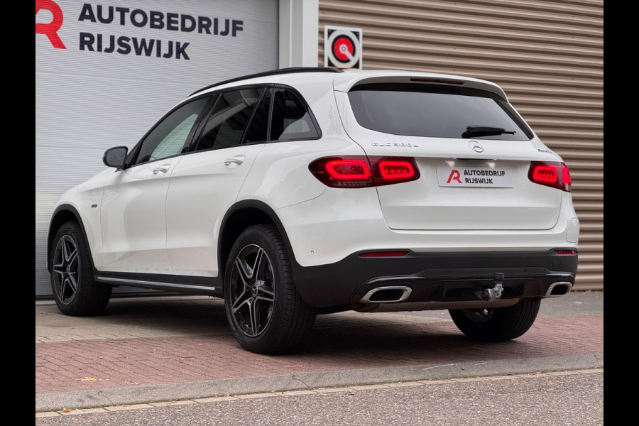 Mercedes-Benz GLC 300e 4MATIC AMG Pano/Camera/Dodehoek/Virtual