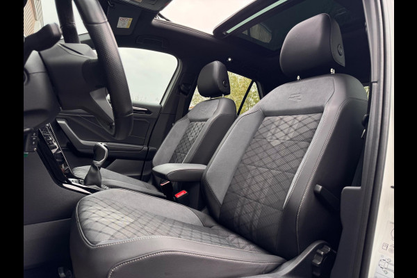 Volkswagen T-Roc 1.5 TSI R-Line Business Pano/AppleCarPlay/Camera