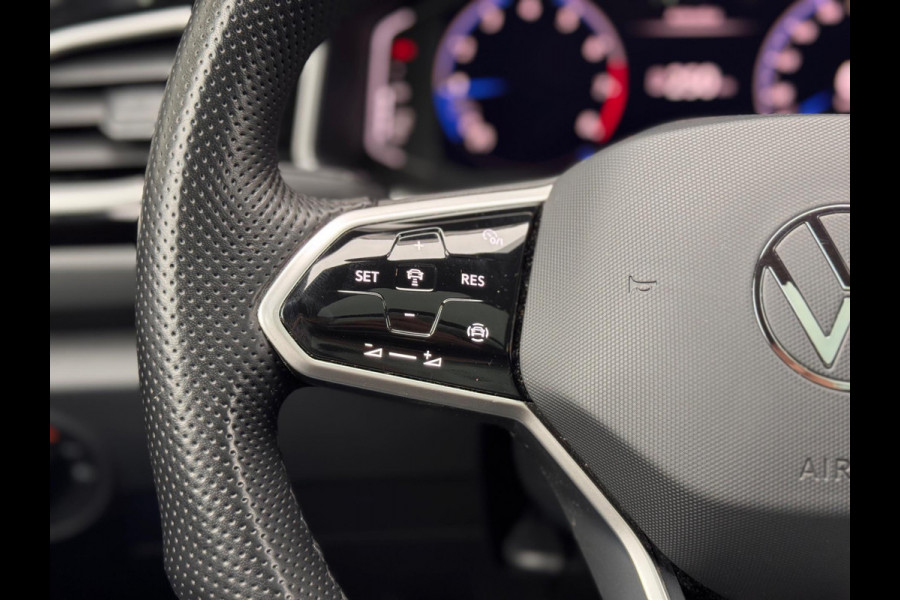 Volkswagen T-Roc 1.5 TSI R-Line Business Pano/AppleCarPlay/Camera
