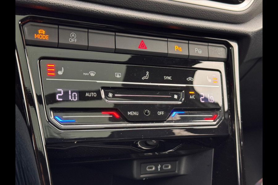 Volkswagen T-Roc 1.5 TSI R-Line Business Pano/AppleCarPlay/Camera