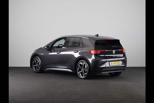 Volkswagen ID.3 First Plus 58 kWh 204 pk | Navigatie | Parkeersensoren | Achteruitrijcamera | Matrix LED koplampen | Stoelverwarming |