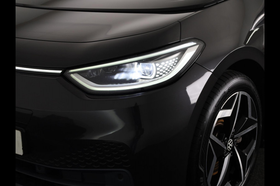 Volkswagen ID.3 First Plus 58 kWh 204 pk | Navigatie | Parkeersensoren | Achteruitrijcamera | Matrix LED koplampen | Stoelverwarming |
