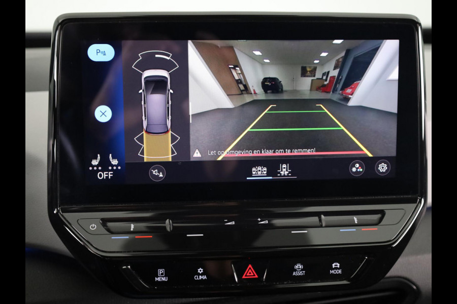 Volkswagen ID.3 First Plus 58 kWh 204 pk | Navigatie | Parkeersensoren | Achteruitrijcamera | Matrix LED koplampen | Stoelverwarming |