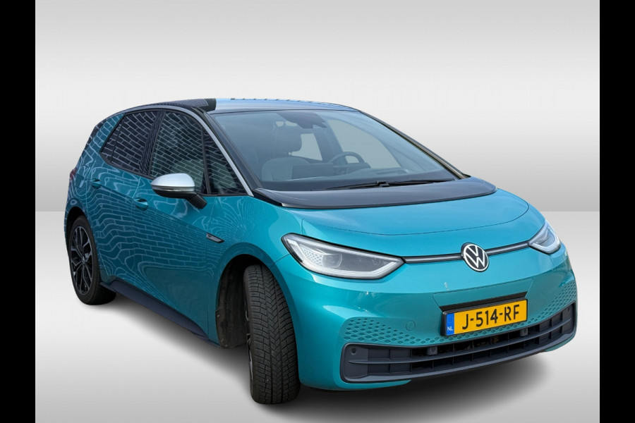 Volkswagen ID.3 First Max 58 kWh / Full option! / Trekhaak / Panoramadak / Camera / Head-up / Keyless / 20'' / ACC / Dodehoek / Elektr. stoelen / Massage / Navigatie / Stuurverwarming