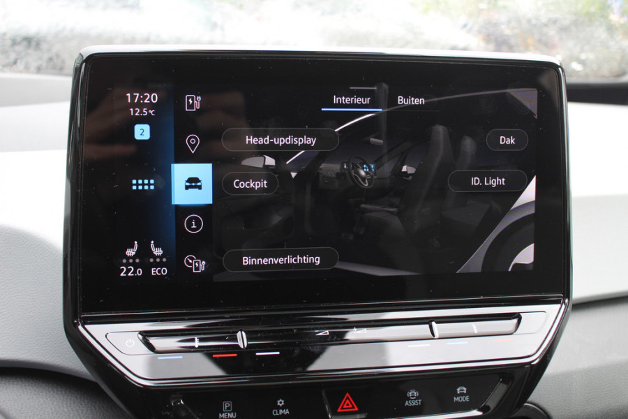 Volkswagen ID.3 First Max 58 kWh / Full option! / Trekhaak / Panoramadak / Camera / Head-up / Keyless / 20'' / ACC / Dodehoek / Elektr. stoelen / Massage / Navigatie / Stuurverwarming