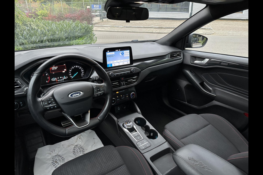 Ford Focus 1.5 EcoBoost ST Line Business