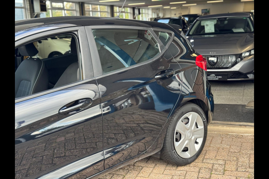Ford Fiesta 1.1 Trend 2018 ZWART NAVI CLIMA NAP 1e Eig! Ford Fiesta 1.1 Trend 2018 ZWART NAVI CLIMA NAP 1e Eig!