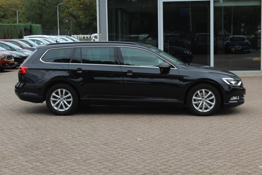 Volkswagen Passat Variant 1.4 TSI ACT Comfortline / Trekhaak / Camera / Navigatie / 17'' / Stoelverwarming / DAB / ACC
