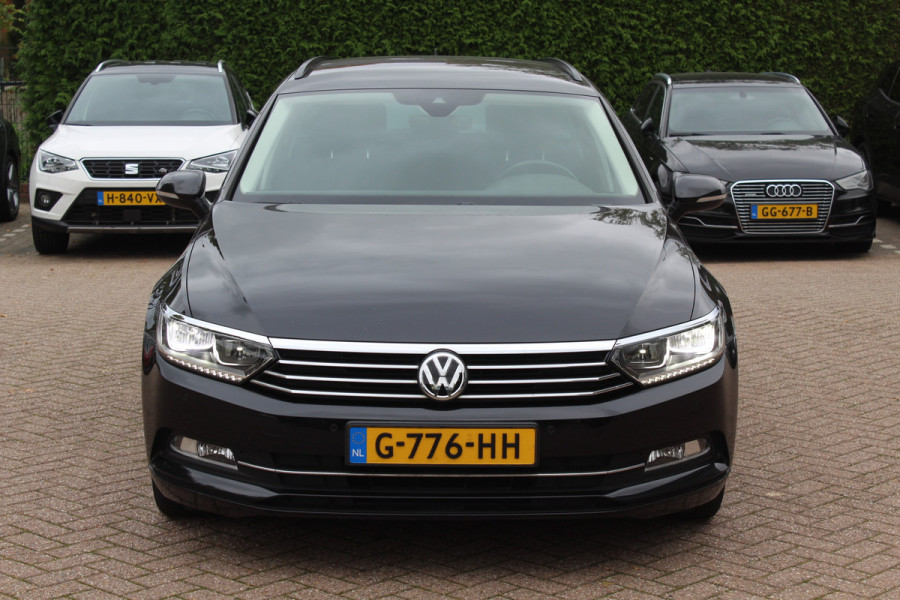 Volkswagen Passat Variant 1.4 TSI ACT Comfortline / Trekhaak / Camera / Navigatie / 17'' / Stoelverwarming / DAB / ACC
