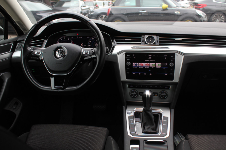 Volkswagen Passat Variant 1.4 TSI ACT Comfortline / Trekhaak / Camera / Navigatie / 17'' / Stoelverwarming / DAB / ACC