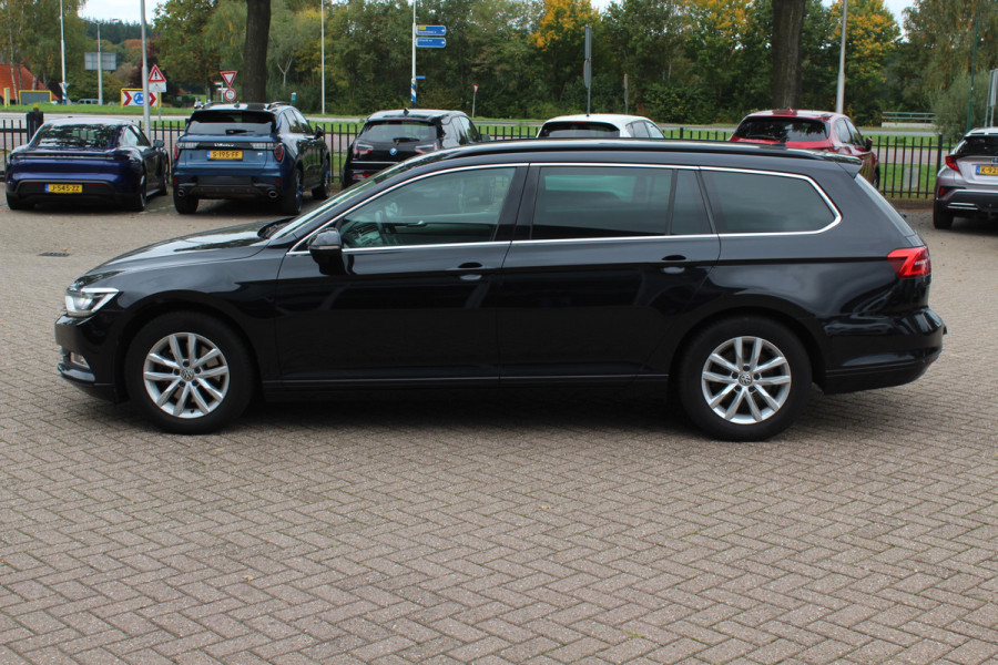 Volkswagen Passat Variant 1.4 TSI ACT Comfortline / Trekhaak / Camera / Navigatie / 17'' / Stoelverwarming / DAB / ACC