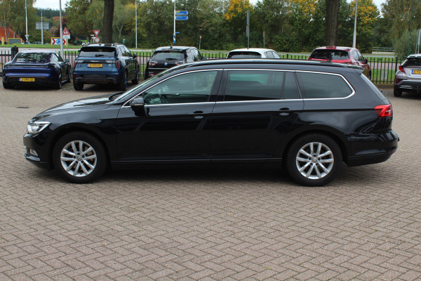 Volkswagen Passat Variant 1.4 TSI ACT Comfortline / Trekhaak / Camera / Navigatie / 17'' / Stoelverwarming / DAB / ACC