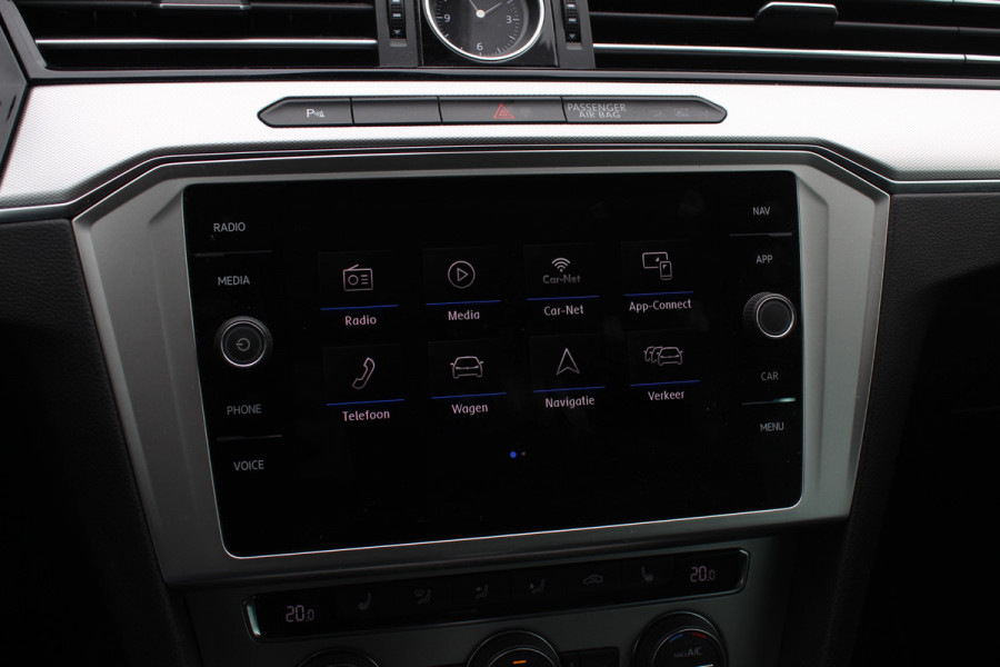 Volkswagen Passat Variant 1.4 TSI ACT Comfortline / Trekhaak / Camera / Navigatie / 17'' / Stoelverwarming / DAB / ACC