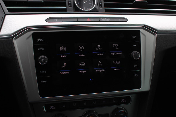 Volkswagen Passat Variant 1.4 TSI ACT Comfortline / Trekhaak / Camera / Navigatie / 17'' / Stoelverwarming / DAB / ACC