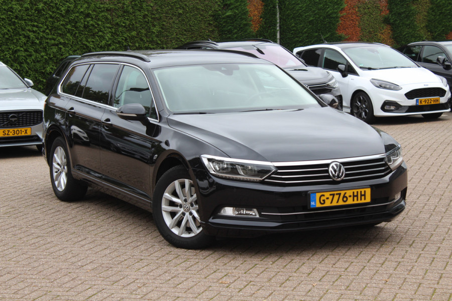 Volkswagen Passat Variant 1.4 TSI ACT Comfortline / Trekhaak / Camera / Navigatie / 17'' / Stoelverwarming / DAB / ACC