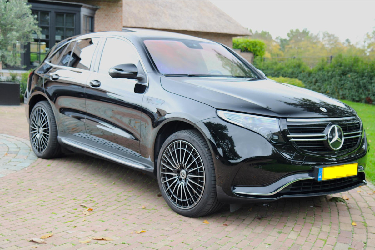 Mercedes-Benz EQC 400 4MATIC Premium 80 kWh AMG Mercedes-Benz EQC 400 4MATIC Premium 80 kWh AMG