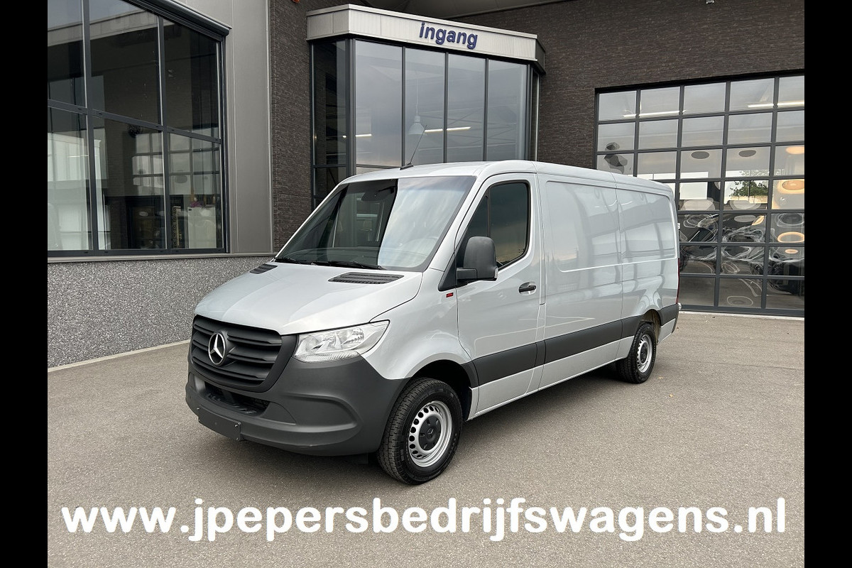 Mercedes-Benz Sprinter 315 CDI L2 H1 RWD / MBUX / Camera / Carplay navigatie / Airco / 270 Graden achterdeuren Mercedes-Benz Sprinter 315 CDI L2 H1 RWD / MBUX / Camera / Carplay navigatie / Airco / 270 Graden achterdeuren