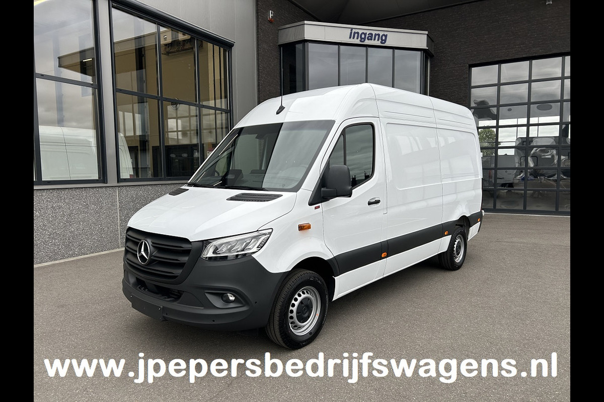 Mercedes-Benz Sprinter 317 CDI L2 H2 PRO Facelift / LED / MBUX / Navigatie / Camera / Parkeersensoren / Cruise control / Airco / 270 Graden achterdeure Mercedes-Benz Sprinter 317 CDI L2 H2 PRO Facelift / LED / MBUX / Navigatie / Camera / Parkeersensoren / Cruise control / Airco / 270 Graden achterdeure