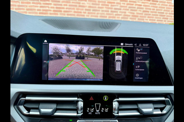 BMW 3 Serie Touring 330e Camera. M-stuur, Tr.haak, Carplay, DAB BMW 3 Serie Touring 330e Camera. M-stuur, Tr.haak, Carplay, DAB