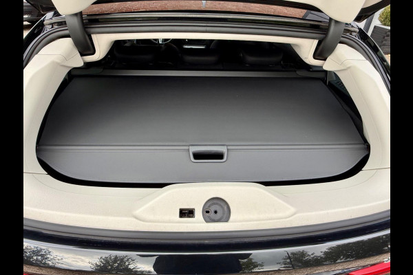BMW 3 Serie Touring 330e Camera. M-stuur, Tr.haak, Carplay, DAB BMW 3 Serie Touring 330e Camera. M-stuur, Tr.haak, Carplay, DAB