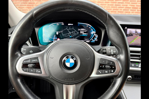 BMW 3 Serie Touring 330e Camera. M-stuur, Tr.haak, Carplay, DAB BMW 3 Serie Touring 330e Camera. M-stuur, Tr.haak, Carplay, DAB