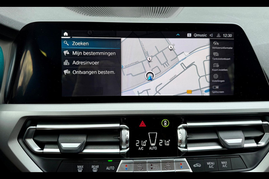 BMW 3 Serie Touring 330e Camera. M-stuur, Tr.haak, Carplay, DAB BMW 3 Serie Touring 330e Camera. M-stuur, Tr.haak, Carplay, DAB