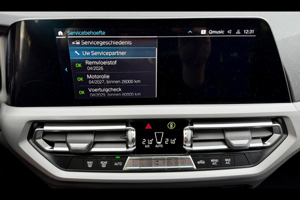 BMW 3 Serie Touring 330e Camera. M-stuur, Tr.haak, Carplay, DAB BMW 3 Serie Touring 330e Camera. M-stuur, Tr.haak, Carplay, DAB