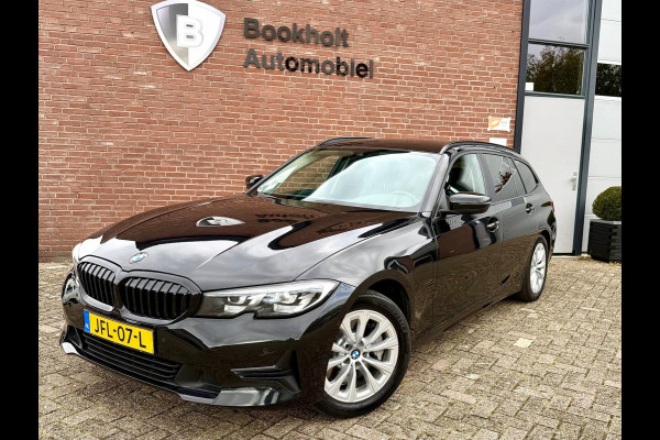 BMW 3 Serie Touring 330e Camera. M-stuur, Tr.haak, Carplay, DAB BMW 3 Serie Touring 330e Camera. M-stuur, Tr.haak, Carplay, DAB